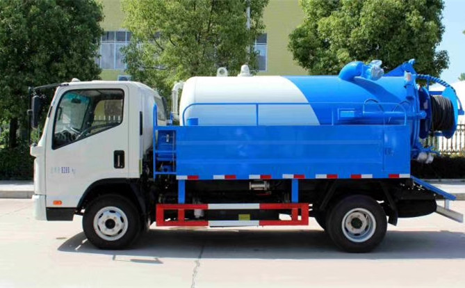 凯马清洗5方吸污车 凯马清洗5方吸污车