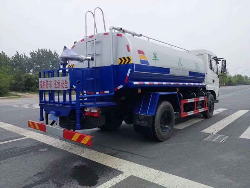 ����12����ˮ��ͼƬ