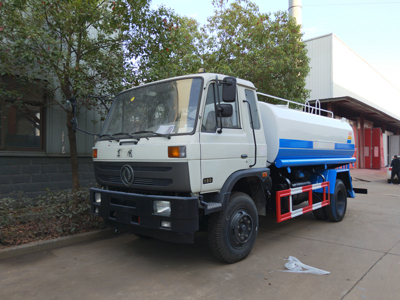 程力12吨洒水车 程力12吨洒水车