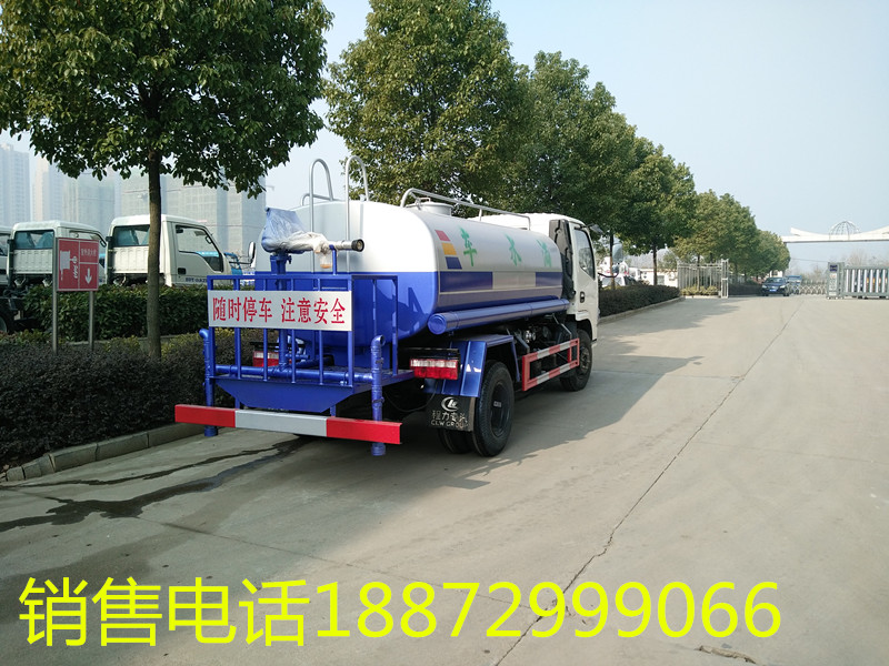 东风5吨洒水车图片 东风5吨洒水车图片