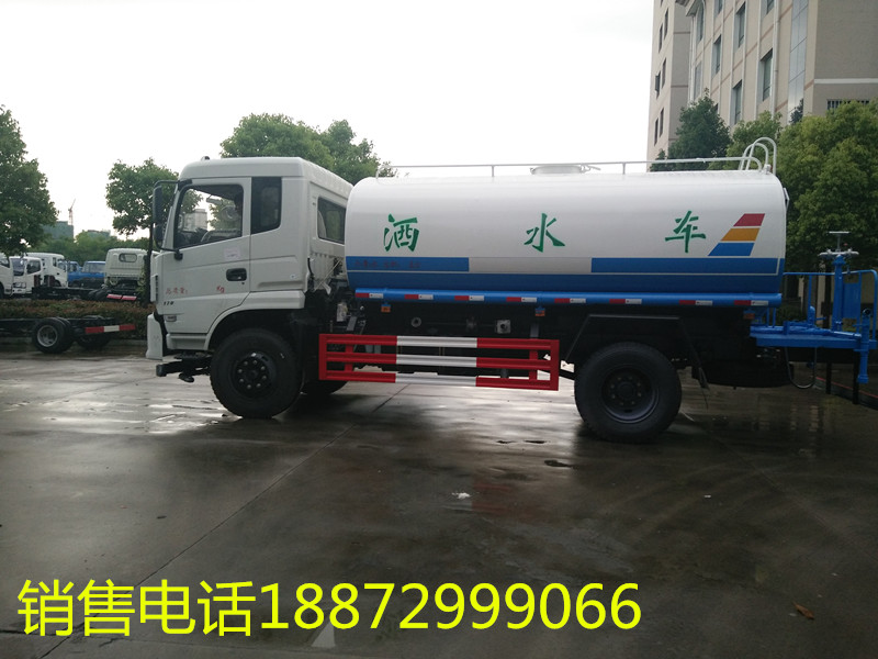 12吨洒水车 12吨洒水车
