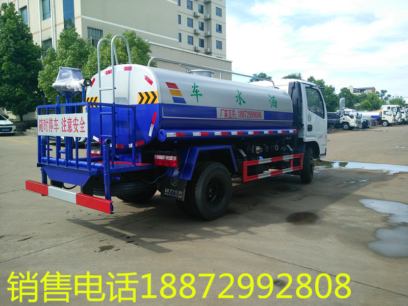 5吨洒水车图片 5吨洒水车图片