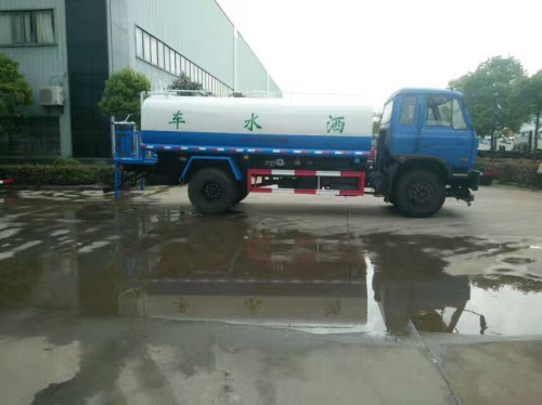 环卫用户都选购东风145型12洒水车 环卫用户都选购东风145型12洒水车