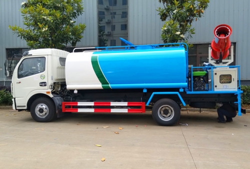 东风大多利卡10方洒水车 东风大多利卡10方洒水车