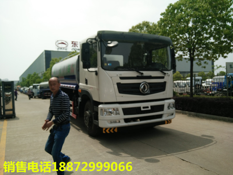 东风15吨洒水车 东风15吨洒水车