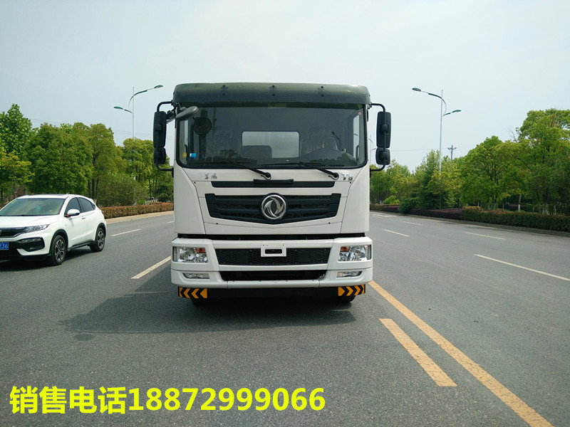 东风12吨洒水车 东风12吨洒水车