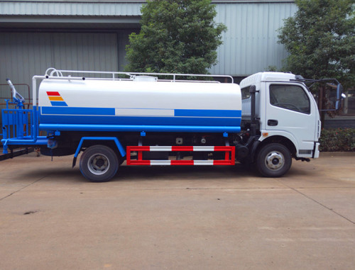 程力8吨洒水车 程力8吨洒水车