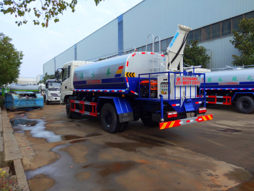 环卫洒水车图片 环卫洒水车图片