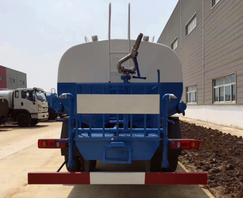 程力洒水车厂家 程力洒水车厂家