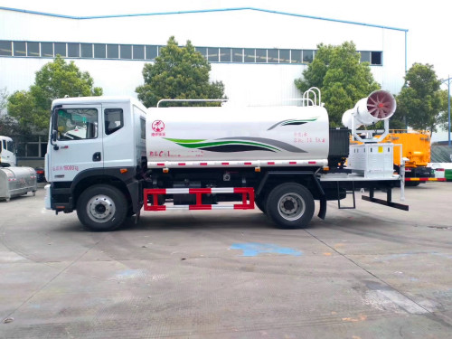 在哪里可以购买洒水车 在哪里可以购买洒水车