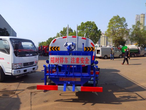 园林洒水车 园林洒水车