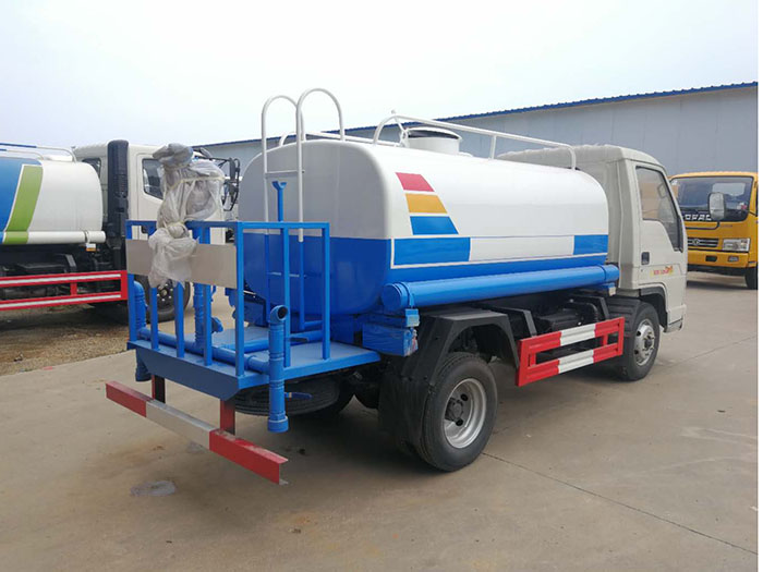 3吨洒水车 3吨洒水车