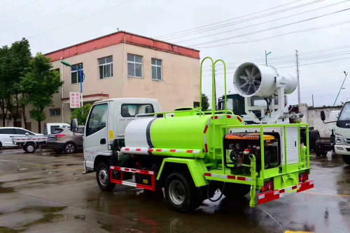 3吨洒水车 3吨洒水车