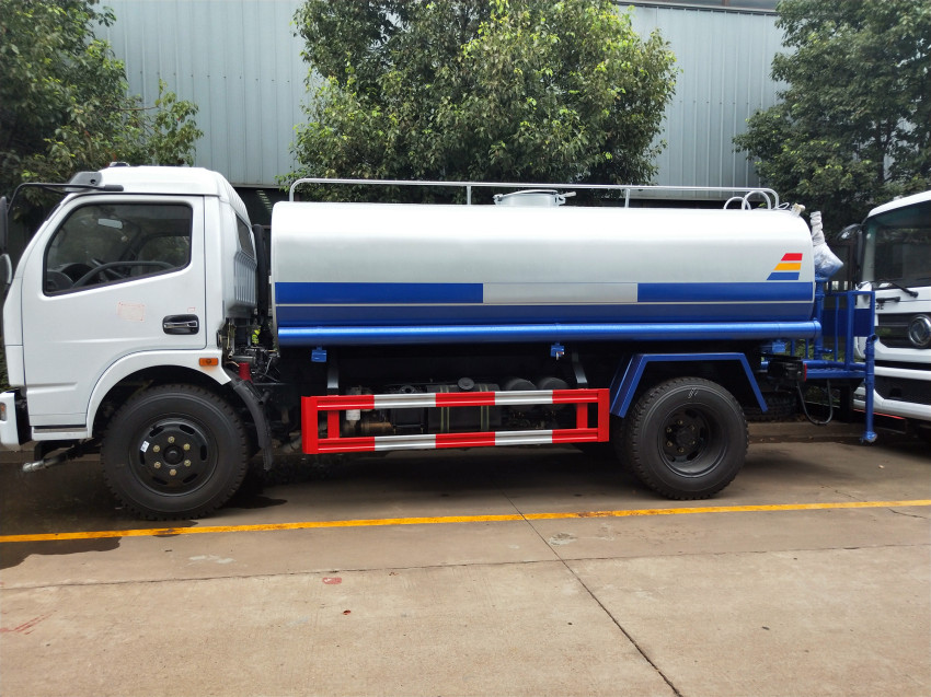 环保洒水车 环保洒水车