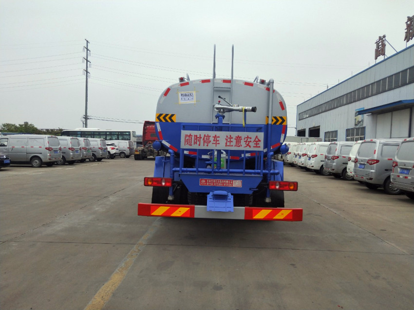 湖北程力洒水车 湖北程力洒水车