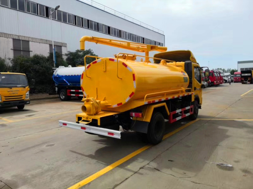 吸粪车 吸粪车
