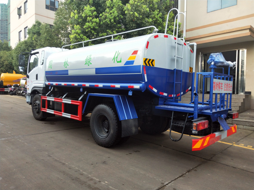 东风D1洒水车12吨图片展示 东风D1洒水车12吨图片展示