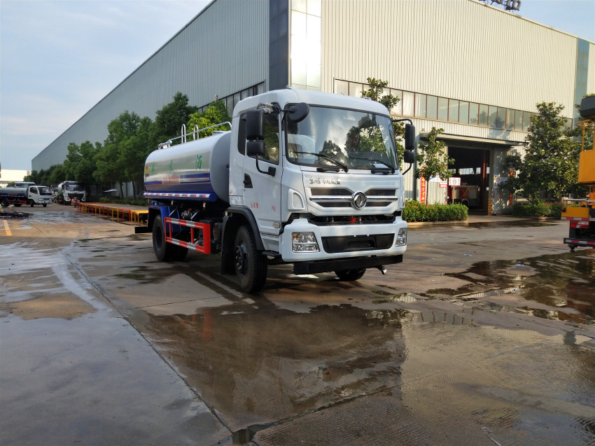 东风D913洒水车 东风D913洒水车