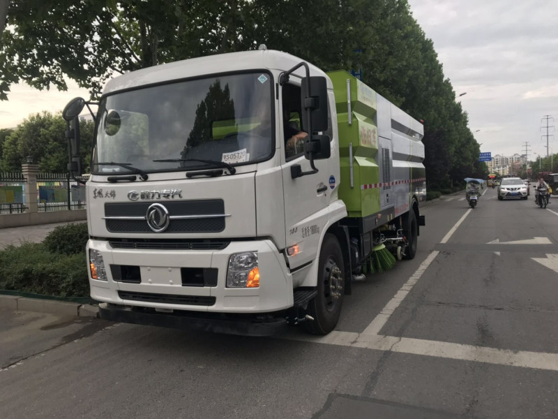 东风天锦高端洗扫车 东风天锦高端洗扫车