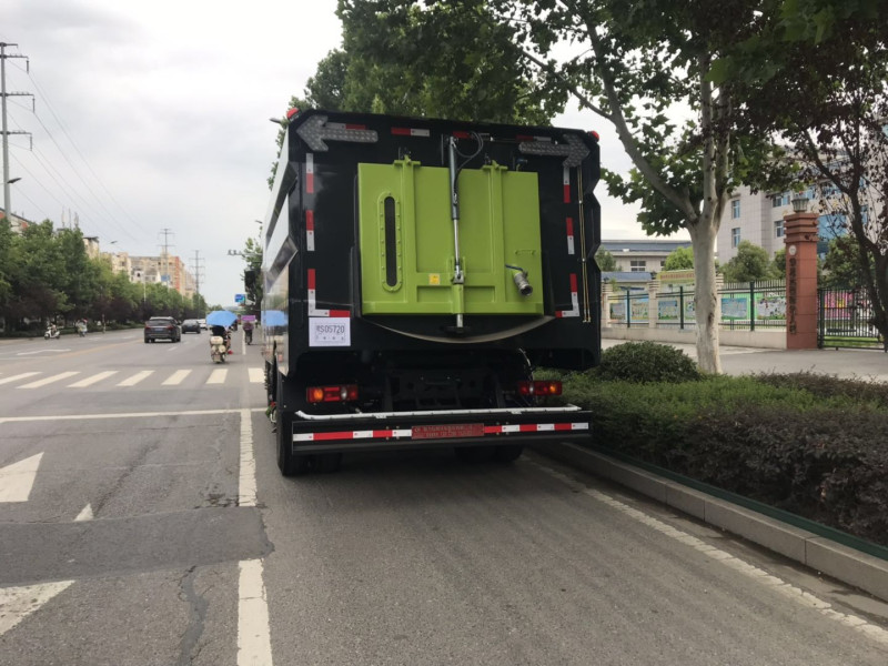 东风天锦高端洗扫车 东风天锦高端洗扫车