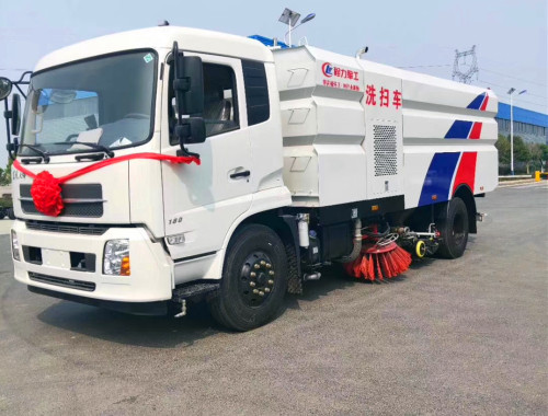 东风天锦扫路车 东风天锦扫路车