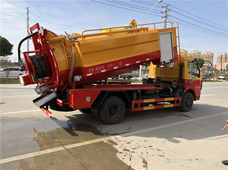 程力吸污车 程力吸污车