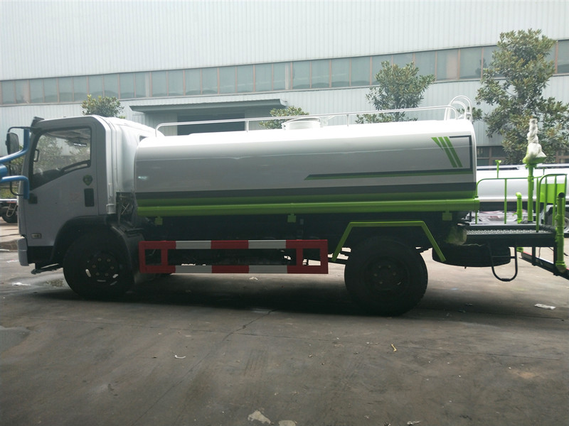 东风多利卡洒水车 东风多利卡洒水车