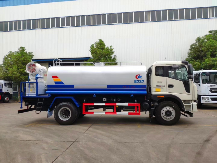 雾炮洒水车 雾炮洒水车