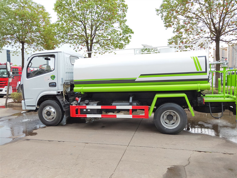 国六东风5吨洒水车 国六东风5吨洒水车