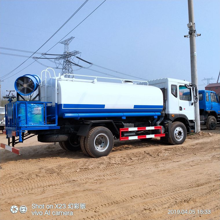 12吨洒水车 12吨洒水车