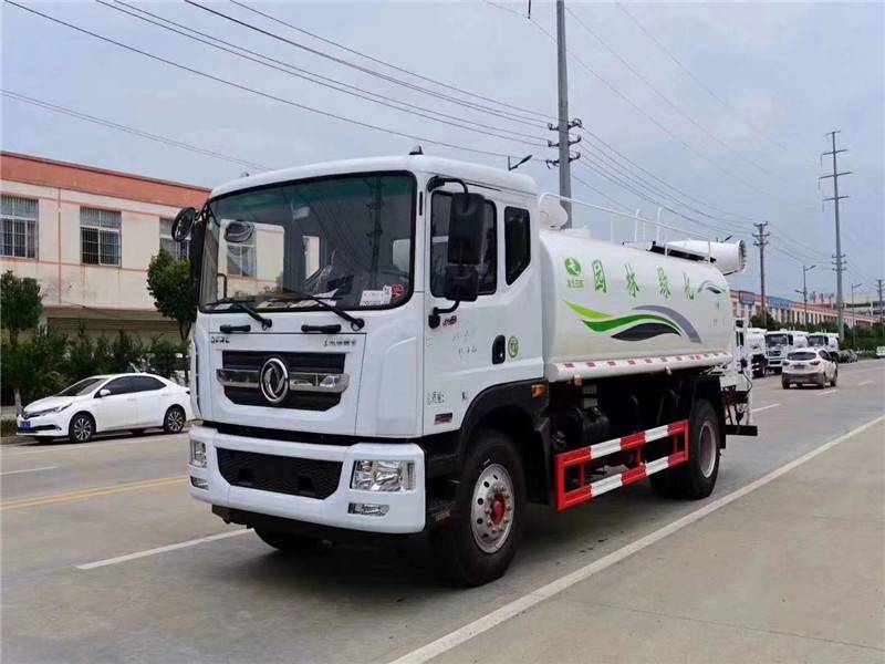 12吨洒水车 12吨洒水车