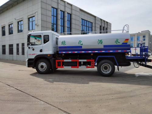 程力威牌CLW5181GSSD6型洒水车 程力威牌CLW5181GSSD6型洒水车