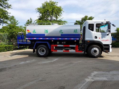 程力威牌CLW5181GSSD6型洒水车 程力威牌CLW5181GSSD6型洒水车