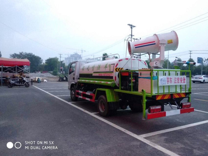 伴君长兴牌AAA5075GSSE6型洒水车 伴君长兴牌AAA5075GSSE6型洒水车