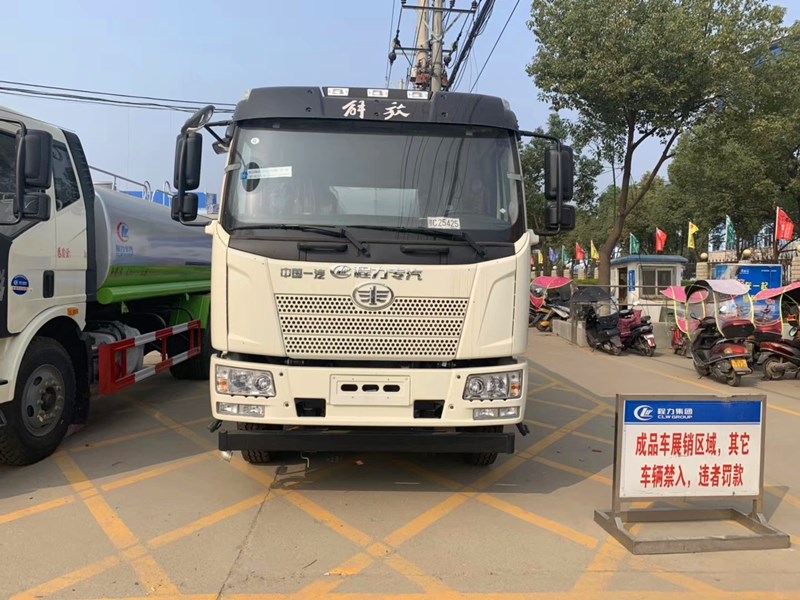 伴君长兴牌AAA5180GSSCA6型洒水车 伴君长兴牌AAA5180GSSCA6型洒水车
