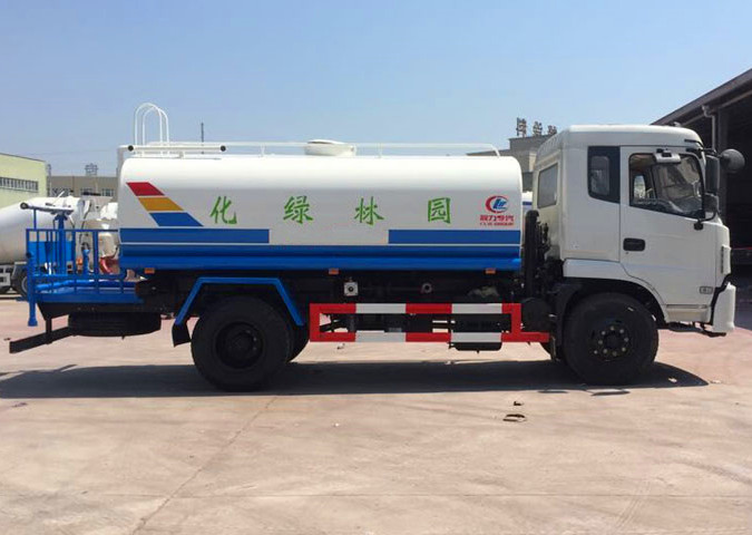 程力威牌CLW5162GSSSZ6型洒水车 程力威牌CLW5162GSSSZ6型洒水车