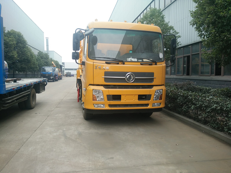 12�����۳��۸�ͼƬ-12�����۳��۸񱨼�-�������೵����ֱ��