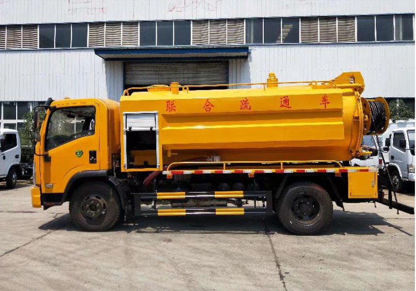 管道疏通车 管道疏通车
