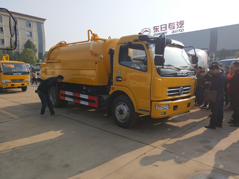 管道疏通车 管道疏通车