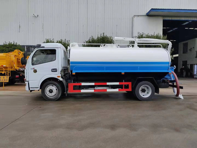 8立方吸粪车 8立方吸粪车