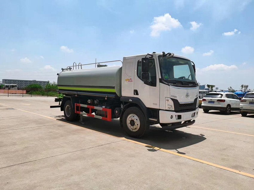 东风柳汽国六12吨洒水车 东风柳汽国六12吨洒水车