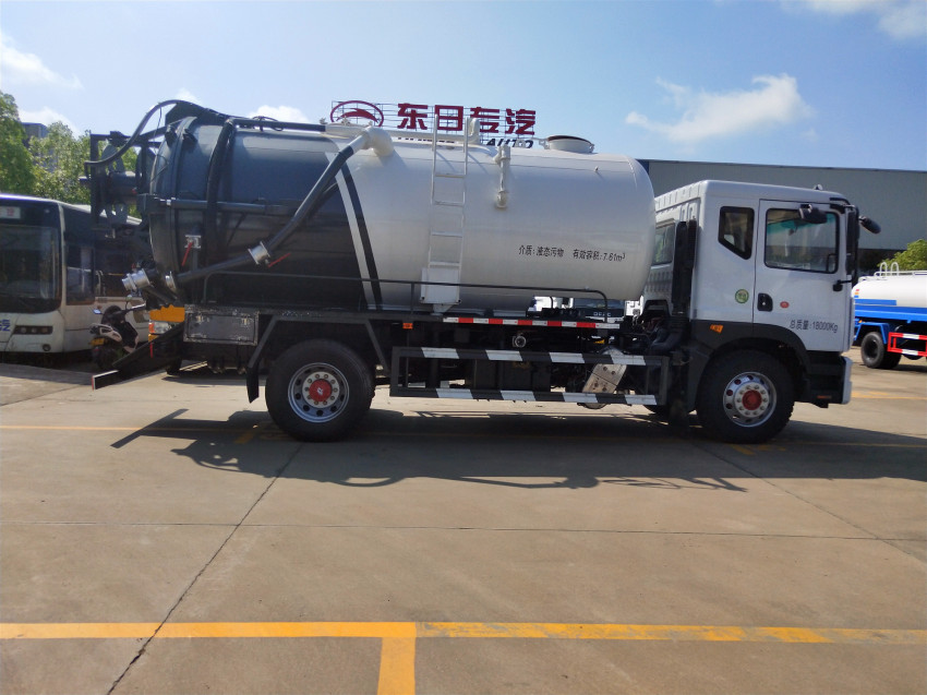 东风D9吸污车 东风D9吸污车