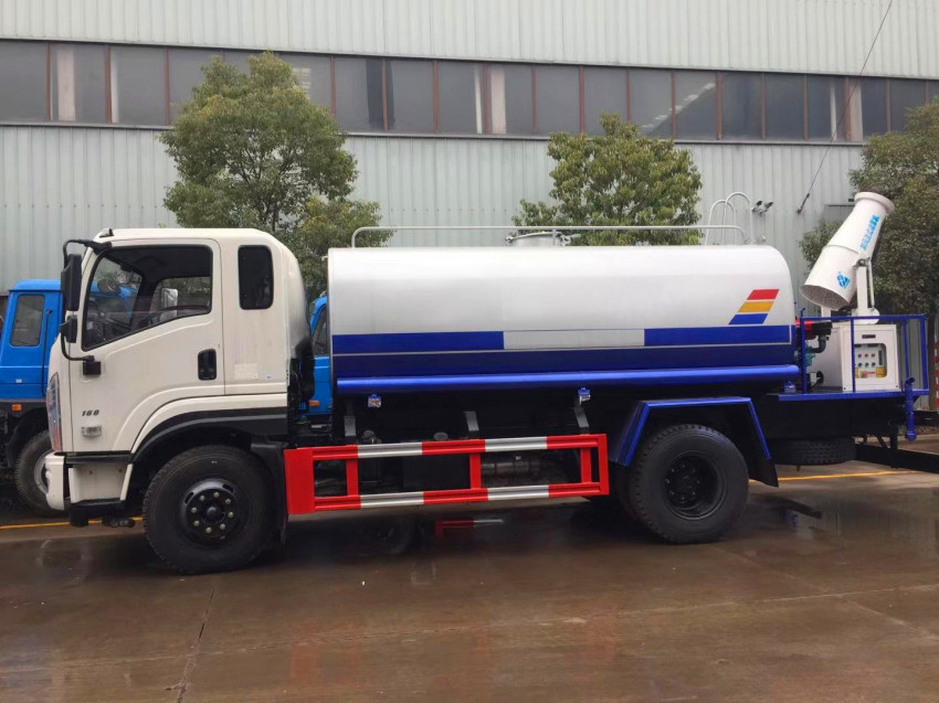 十方洒水车 十方洒水车