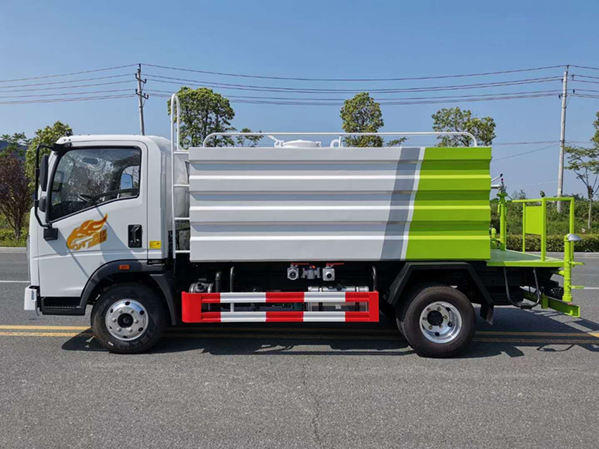 蓝牌洒水车 蓝牌洒水车