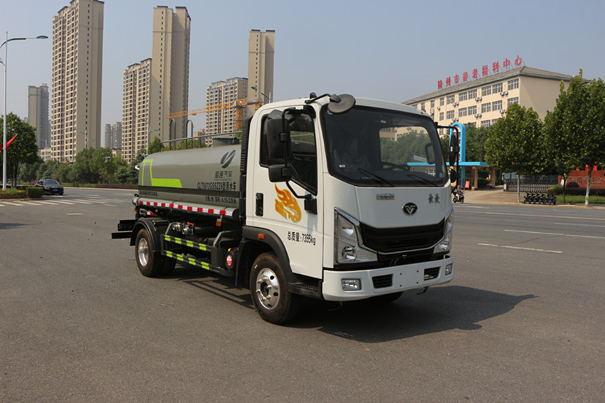 重汽5吨洒水车 重汽5吨洒水车