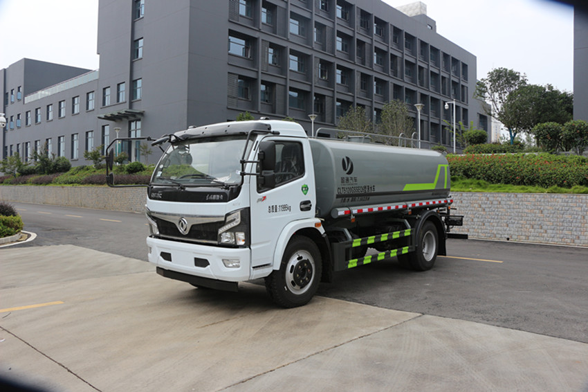 10吨洒水车 10吨洒水车