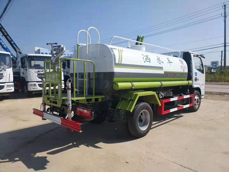 国六东风多利卡5吨洒水车 朝柴130马力 工地必备 无税包送可分期 国六东风多利卡5吨洒水车 朝柴130马力 工地必备 无税包送可分期