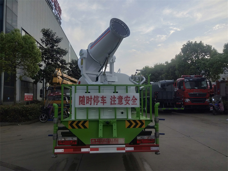 国六5吨东风洒水车 国六5吨东风洒水车