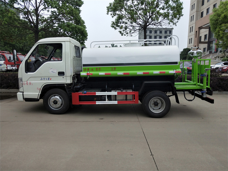 小型洒水车 小型洒水车