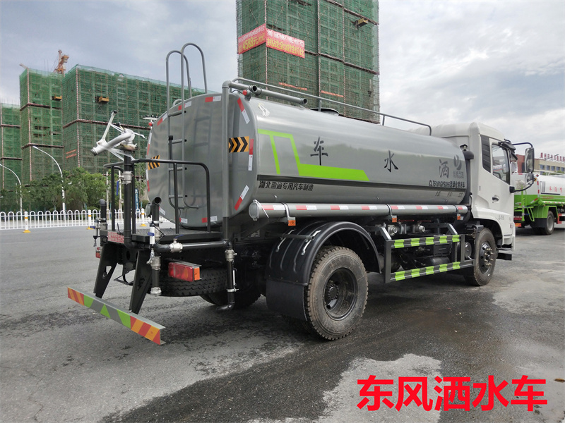 东风天锦12吨洒水车 东风天锦12吨洒水车